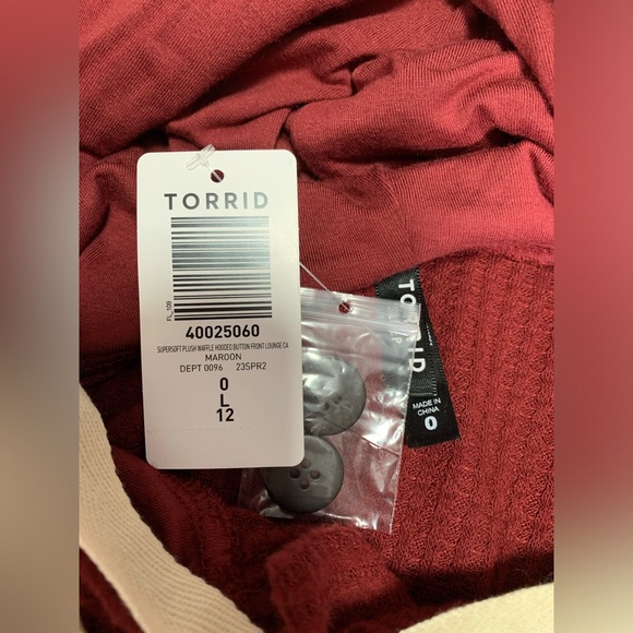 Torrid Super Soft Plush Waffle Hooded
Button Front Lounge Cardigan Large NWT - Picture 10 of 14